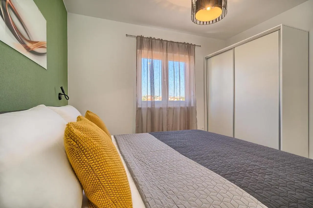 Mare'S Place - Premium Seaview Apartment Slatine