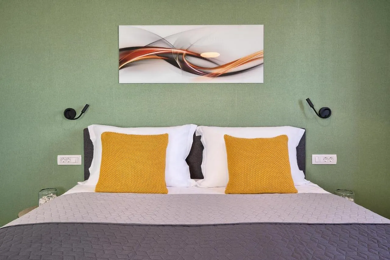 Mare'S Place - Premium Seaview Apartment Slatine 0*,