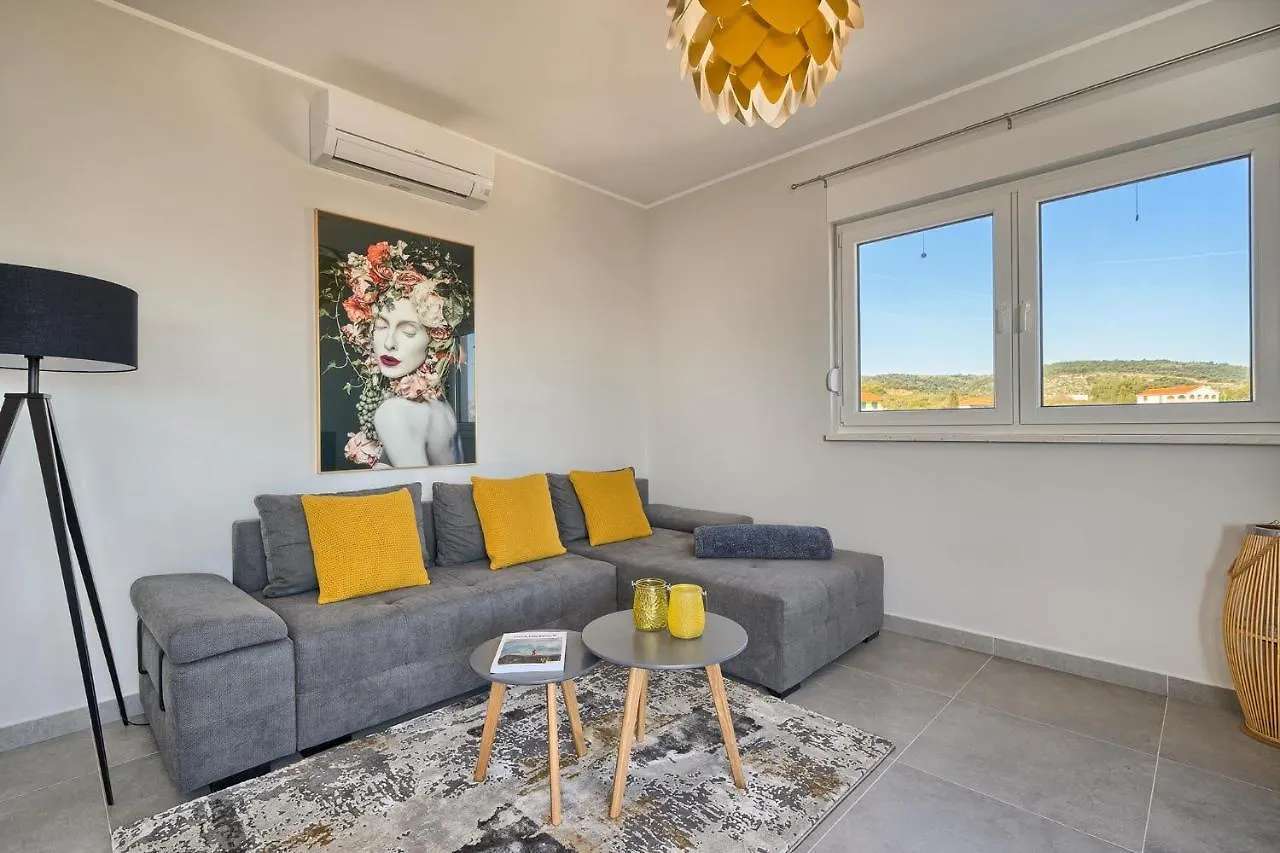 Mare'S Place - Premium Seaview Apartment Slatine